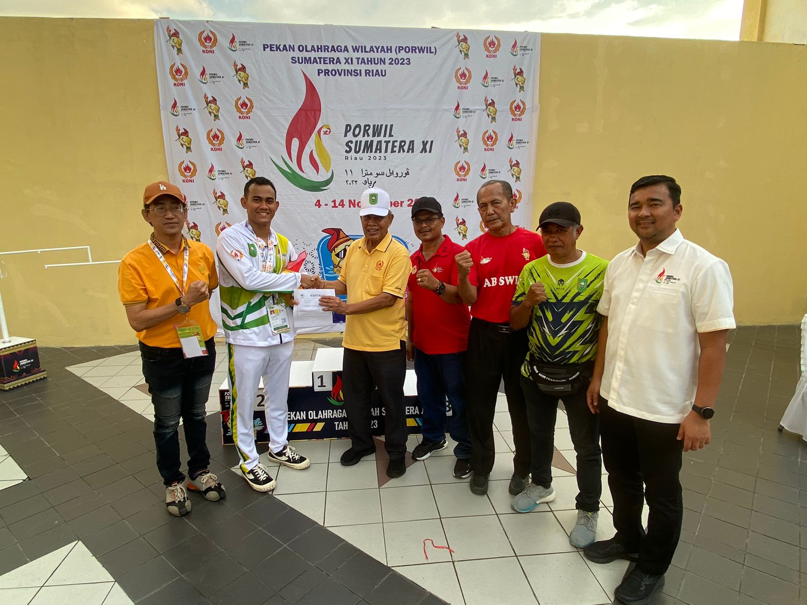 Iskandar Hoesin Optimis Juara Umum Porwil, Renang Jadi Lumbung Emas Riau